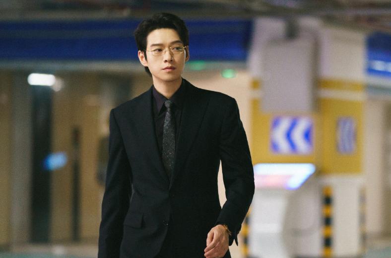 新人导演作品屡创佳绩，文娱市场动态观察