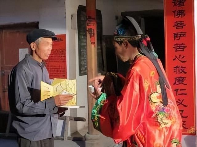 传统节庆的社会意义与全球文化融合趋势探析