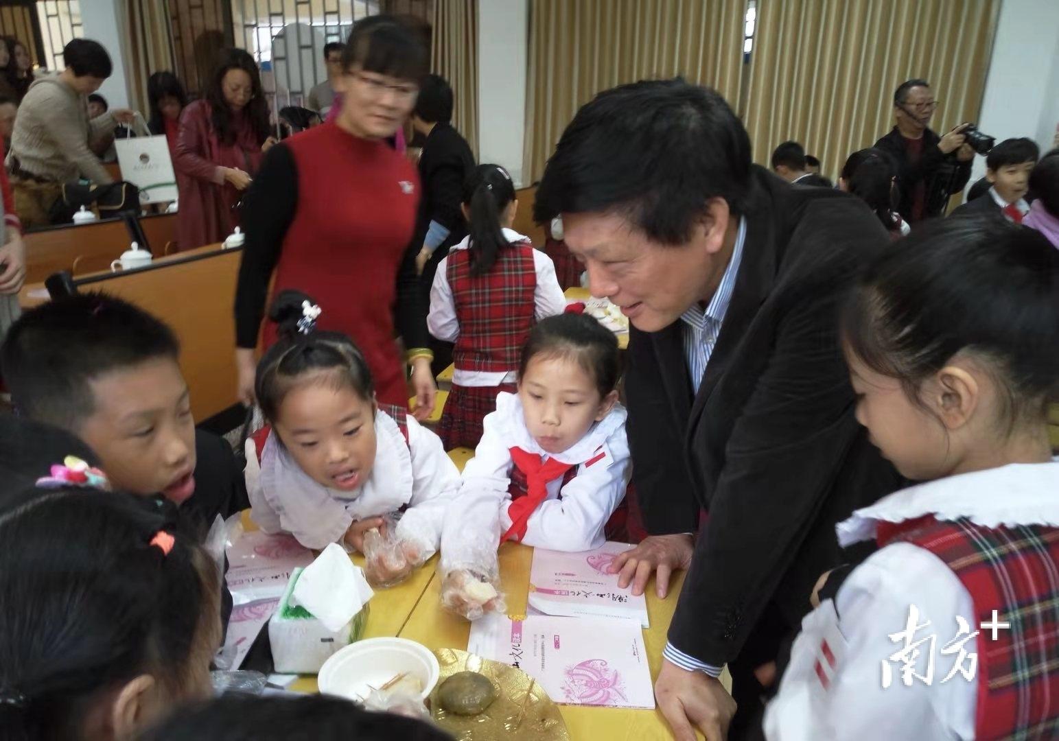 民间歌谣与数字音频平台的情感交融与传播