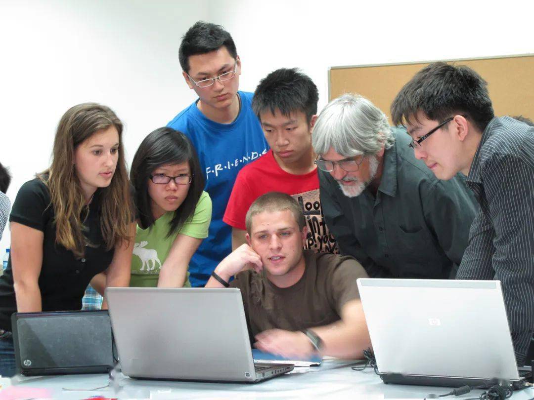 跨文化教育，提高学生全球竞争力的核心路径