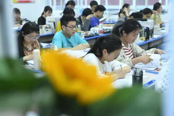 课程结构改革对学生能力的积极影响与促进作用