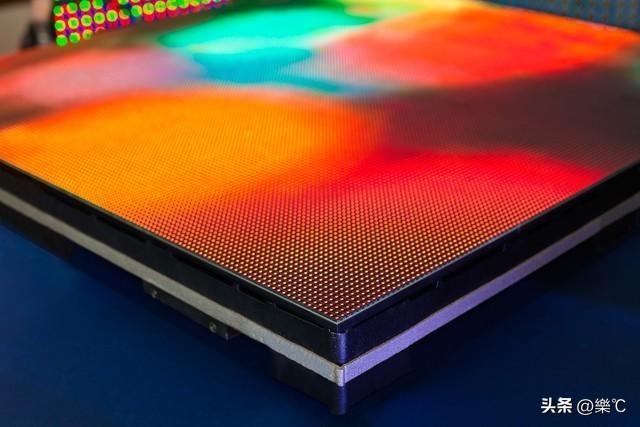 中国芯片产业技术突破，半导体产业蓬勃发展，缩小技术差距