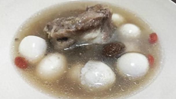 养生食谱，调节激素平衡的艺术之道