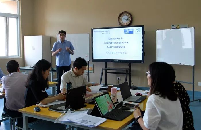 跨文化交流助力学校教育国际化进程，策略与实践探索