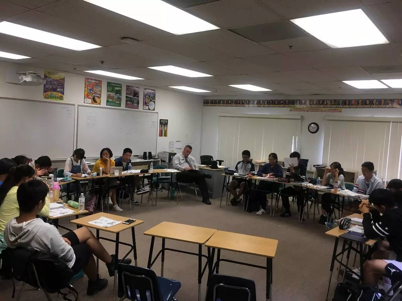学校跨文化交流平台的搭建与视野拓展之道