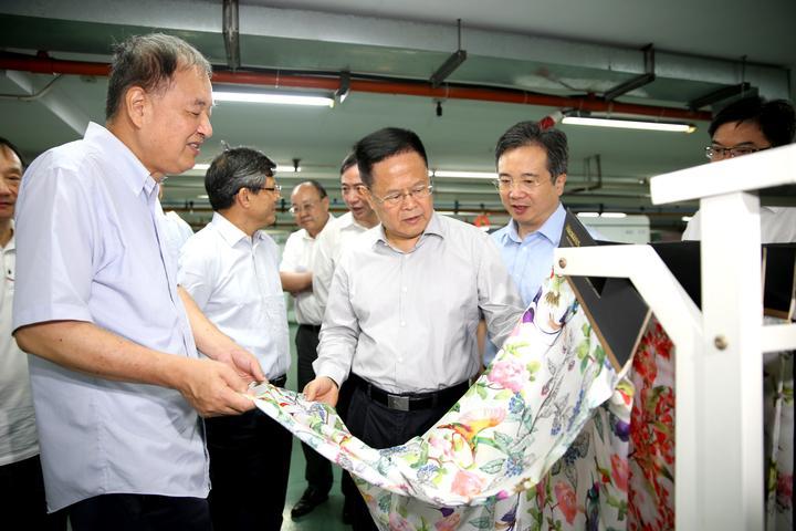 科技赋能教育，推动教学方式革新的力量