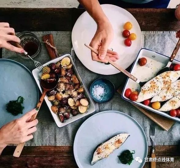 旅行中如何降低饮食诱惑的策略
