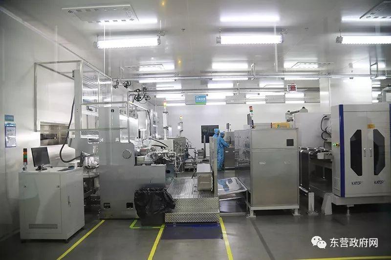 新能源汽车，推动传统产业转型与升级的关键力量