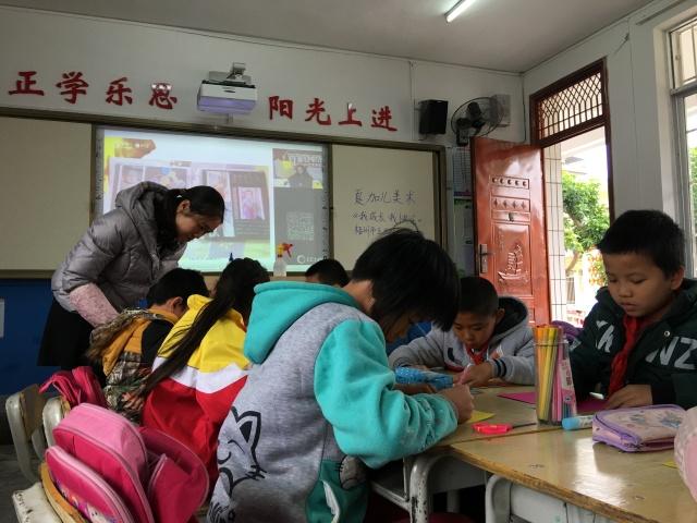 多地推进义务教育均衡化，缩小城乡差距的探索与实践