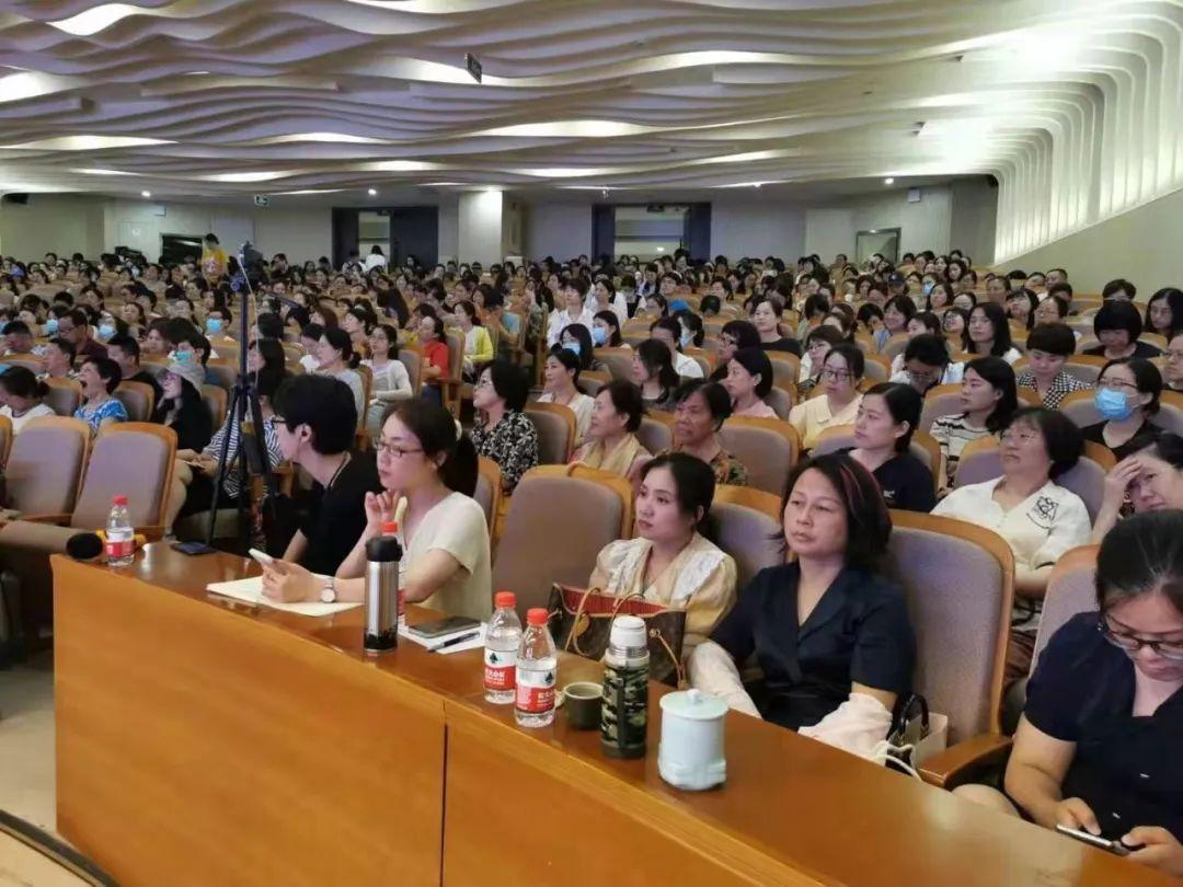 家庭教育，如何助力孩子适应变化？