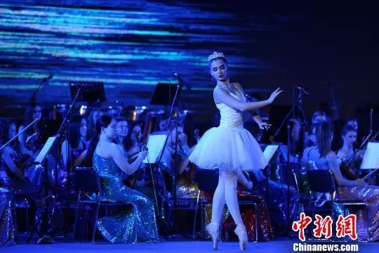 线上音乐会，全球艺术盛宴，观众共享的艺术表演之旅