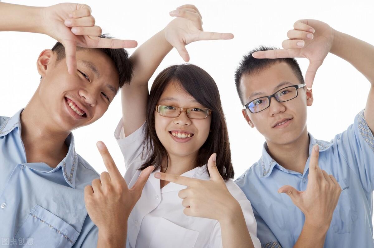 教育与科技融合，培育学生批判性思维的关键路径